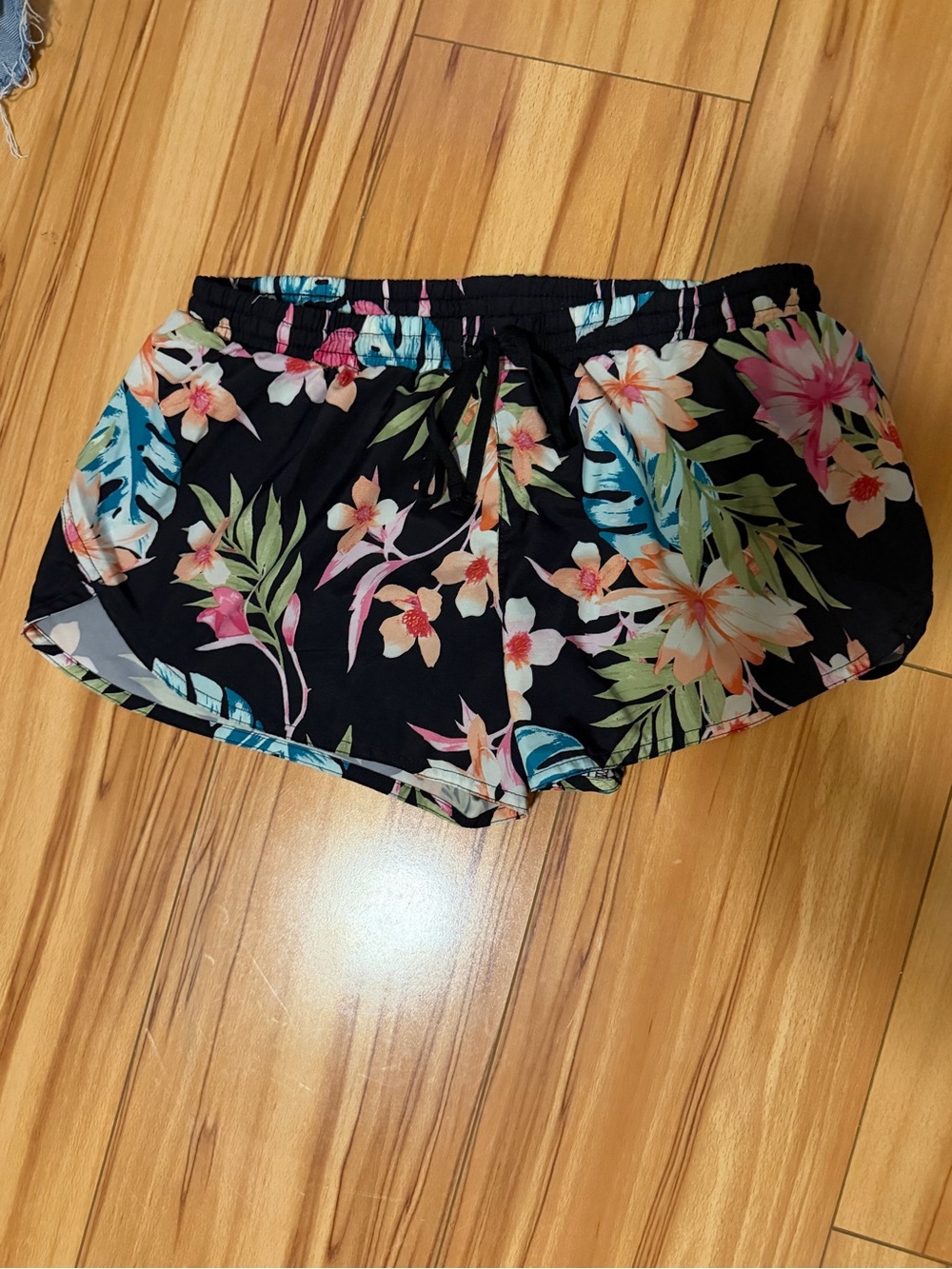 Old Navy Floral Athletic Shorts S‎